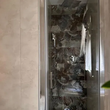 Oda ve Kahvaltı Royal Flower 4*