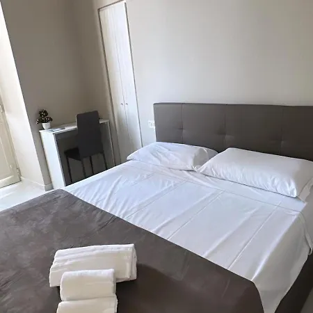 Royal Flower Oda ve Kahvaltı Napoli