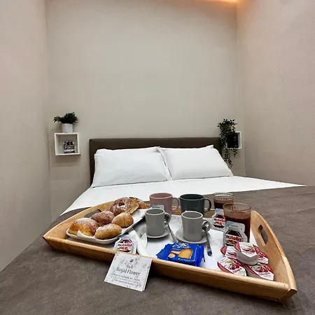 Royal Flower Bed & Breakfast Napoli