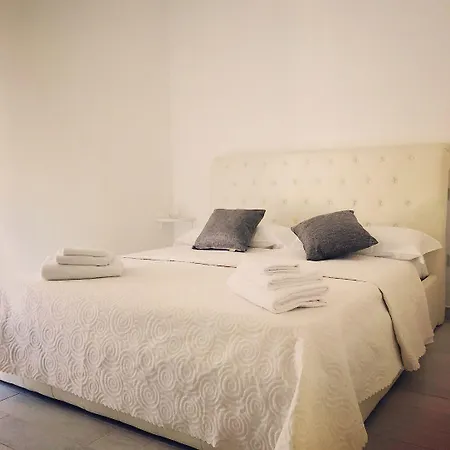 Bed & Breakfast Royal Flower Napoli