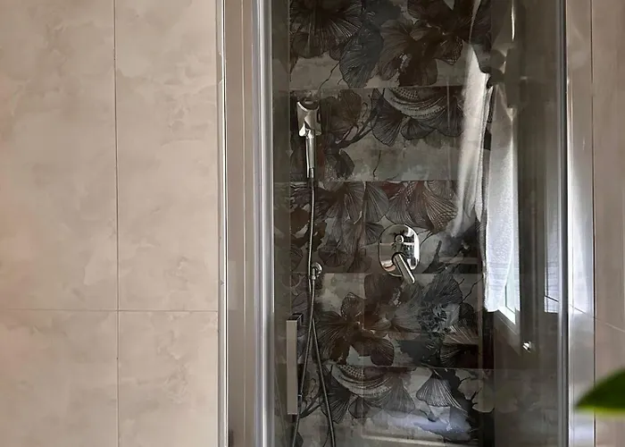 Alojamento de Acomodação e Pequeno-almoço Royal Flower 4*