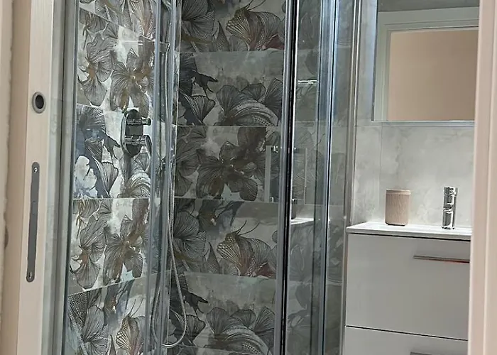 Alojamento de Acomodação e Pequeno-almoço Royal Flower 4*