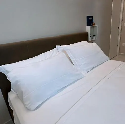 Royal Flower Bed and Breakfast