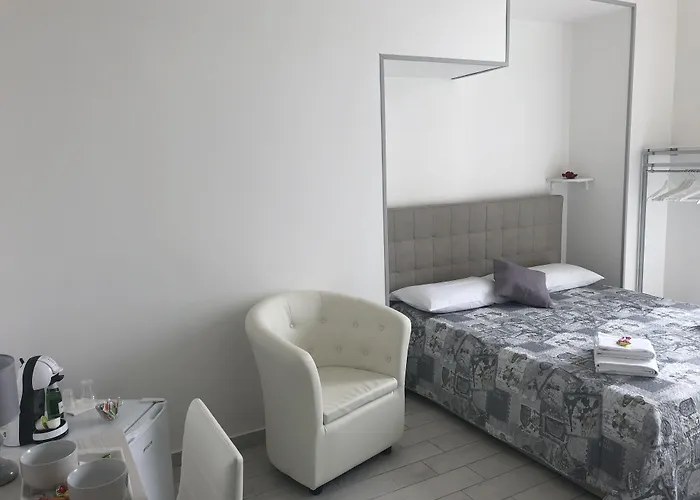 Royal Flower Bed and Breakfast 4*