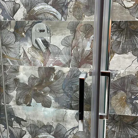 Royal Flower Bed & Breakfast