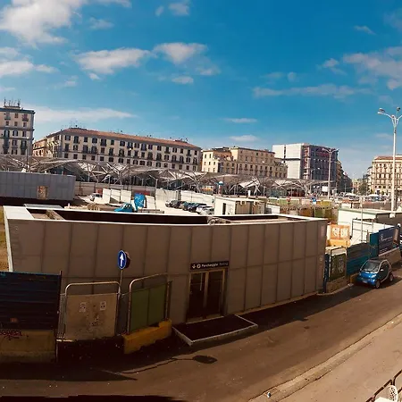 Royal Flower Bed & Breakfast Neapel