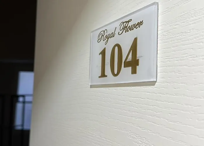 Royal Flower לינה וארוחת בוקר נאפולי