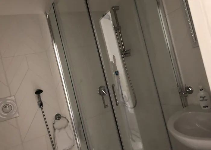 Royal Flower לינה וארוחת בוקר נאפולי