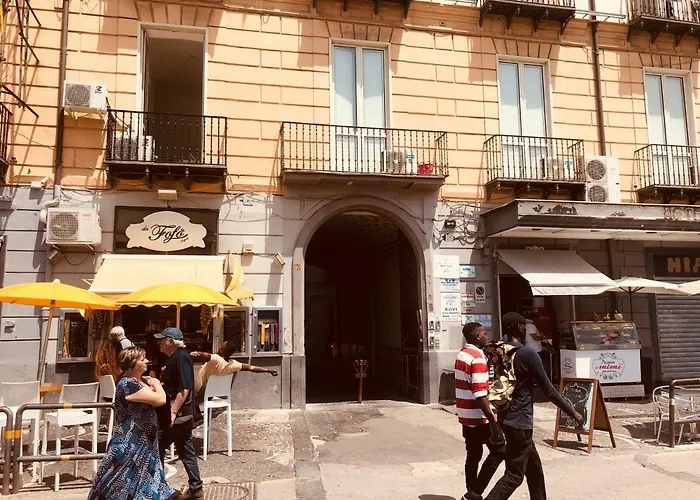 Royal Flower נאפולי